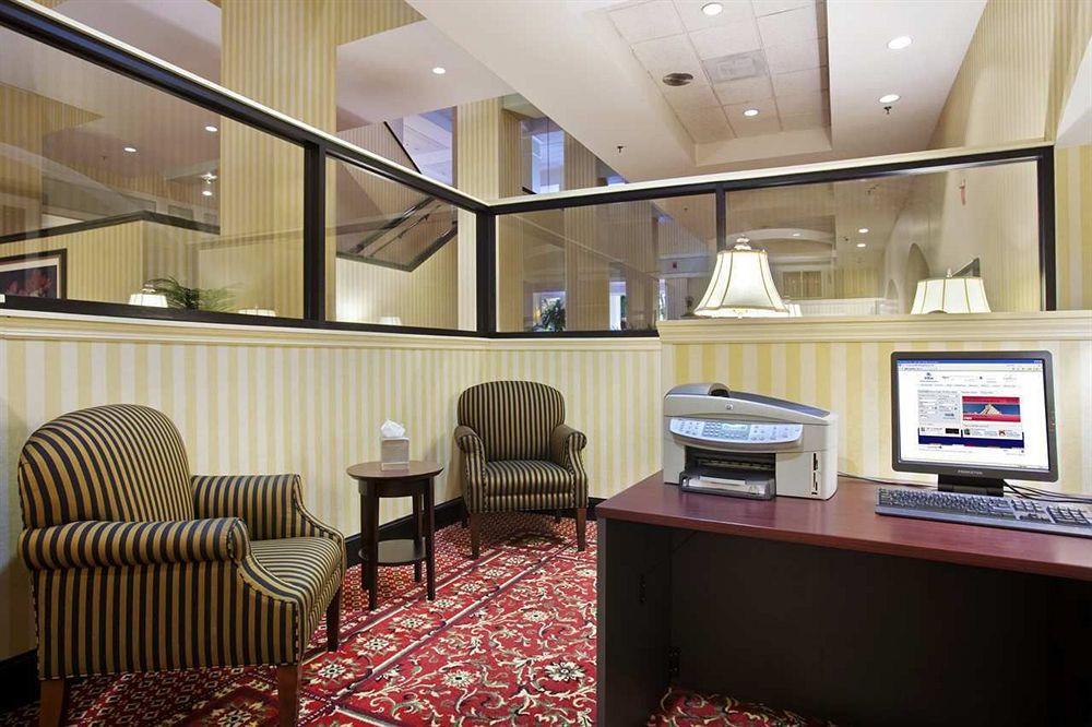 Hilton Fort Wayne At The Grand Wayne Convention Center (Adults Only) עסק תמונה