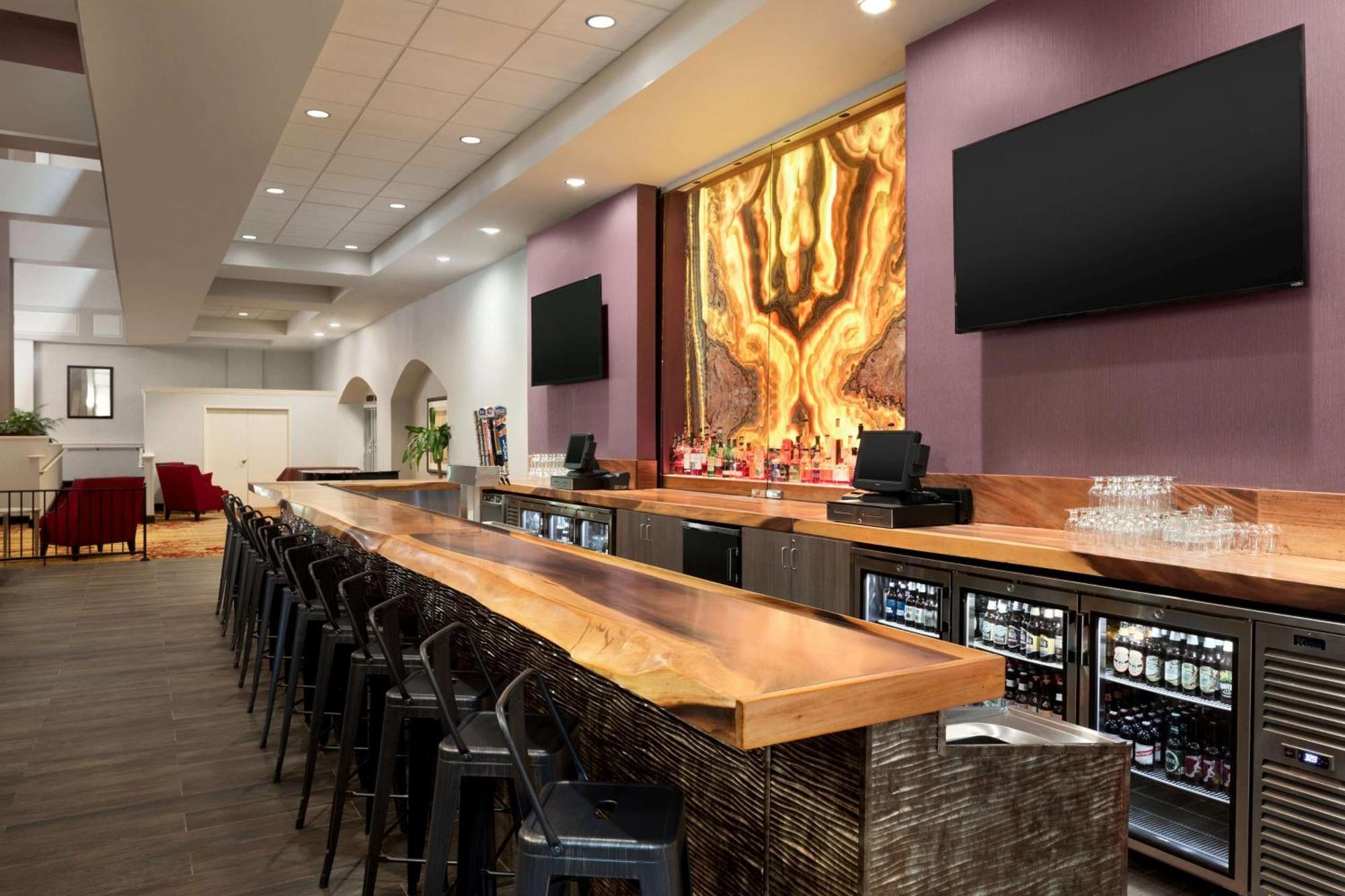 Hilton Fort Wayne At The Grand Wayne Convention Center (Adults Only) מראה חיצוני תמונה