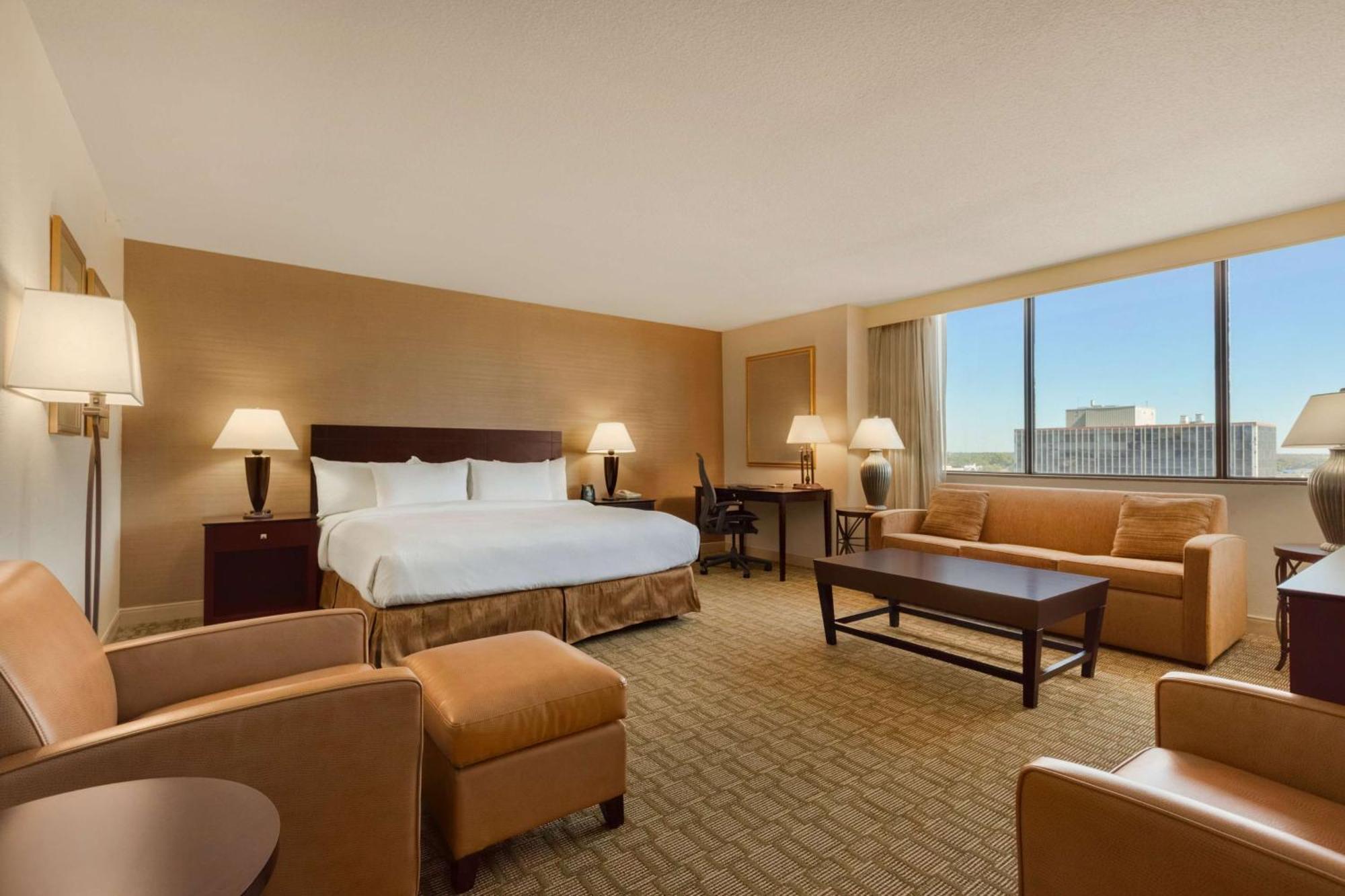 Hilton Fort Wayne At The Grand Wayne Convention Center (Adults Only) מראה חיצוני תמונה