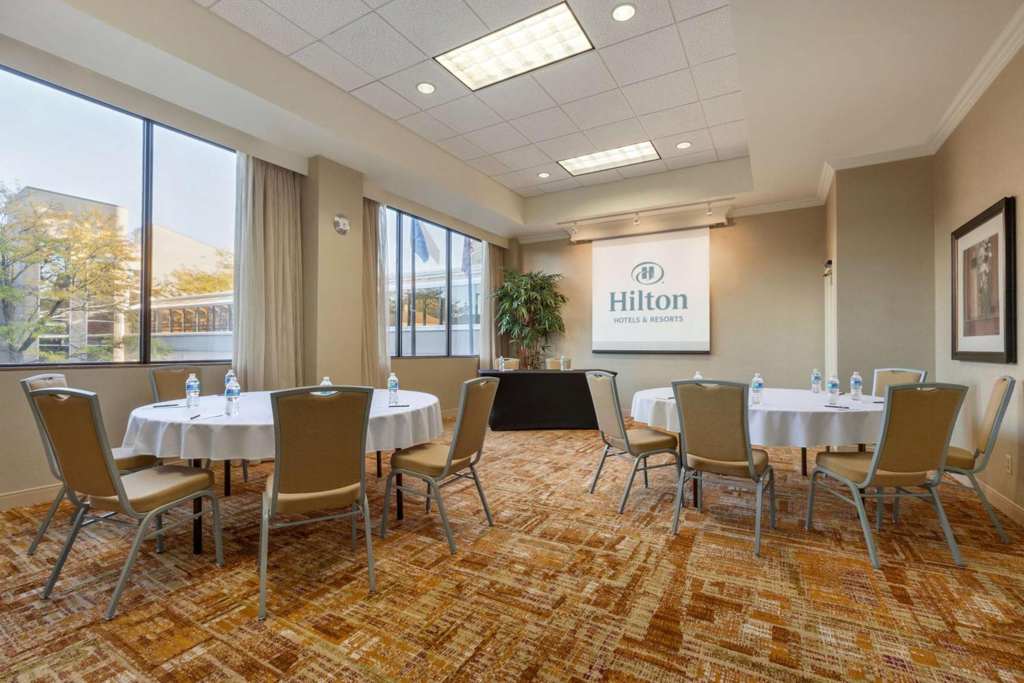 Hilton Fort Wayne At The Grand Wayne Convention Center (Adults Only) מראה חיצוני תמונה