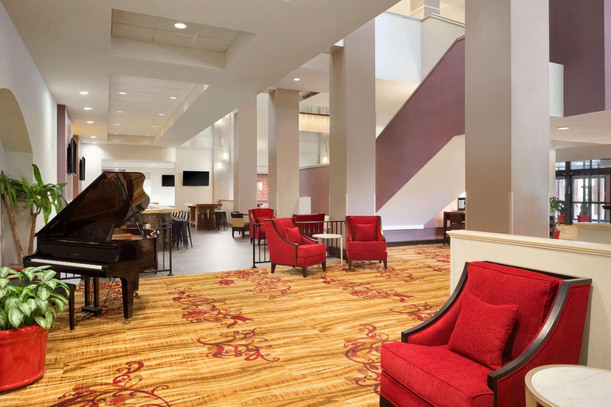 Hilton Fort Wayne At The Grand Wayne Convention Center (Adults Only) מראה חיצוני תמונה