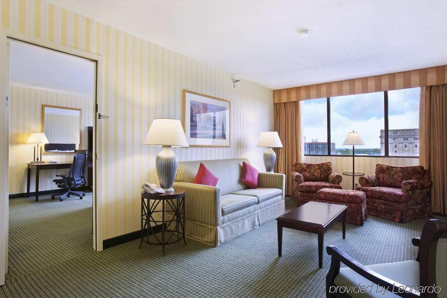 Hilton Fort Wayne At The Grand Wayne Convention Center (Adults Only) חדר תמונה