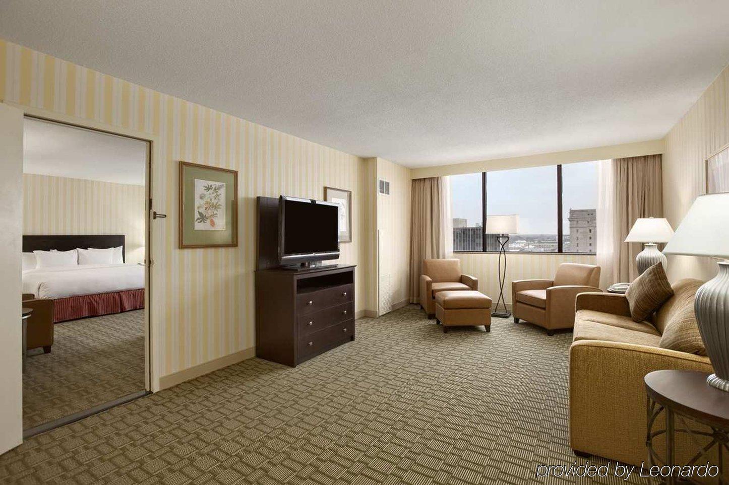 Hilton Fort Wayne At The Grand Wayne Convention Center (Adults Only) חדר תמונה