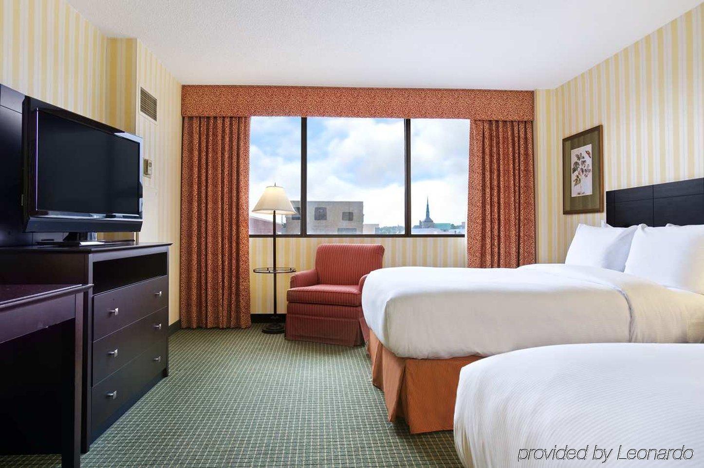 Hilton Fort Wayne At The Grand Wayne Convention Center (Adults Only) חדר תמונה